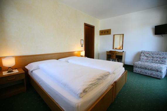 Garni Bucaneve Madonna Chambre photo